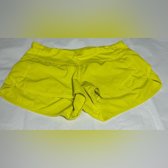 Lululemon Lime Green Women's Athletic Shorts-measures 15"-Equivalent to a size 4 - Picture 1 of 3